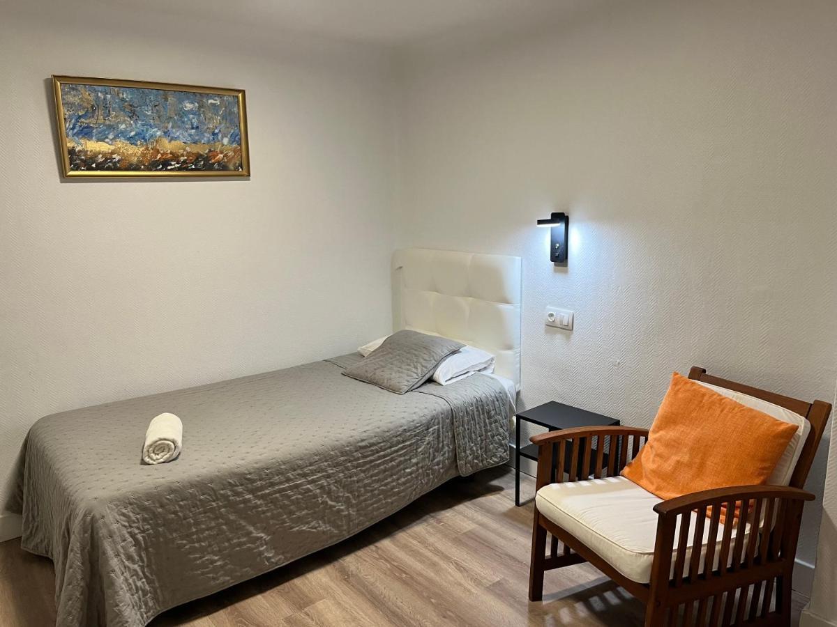 Hostal Ars Puigcerdà Eksteriør billede